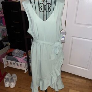 Brand new mint green dress never worn size 18